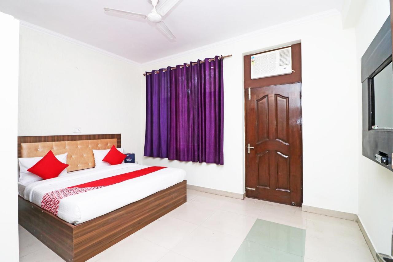 Oyo Flagship 28755 Hotel 9 Palm Rajpur Exterior photo