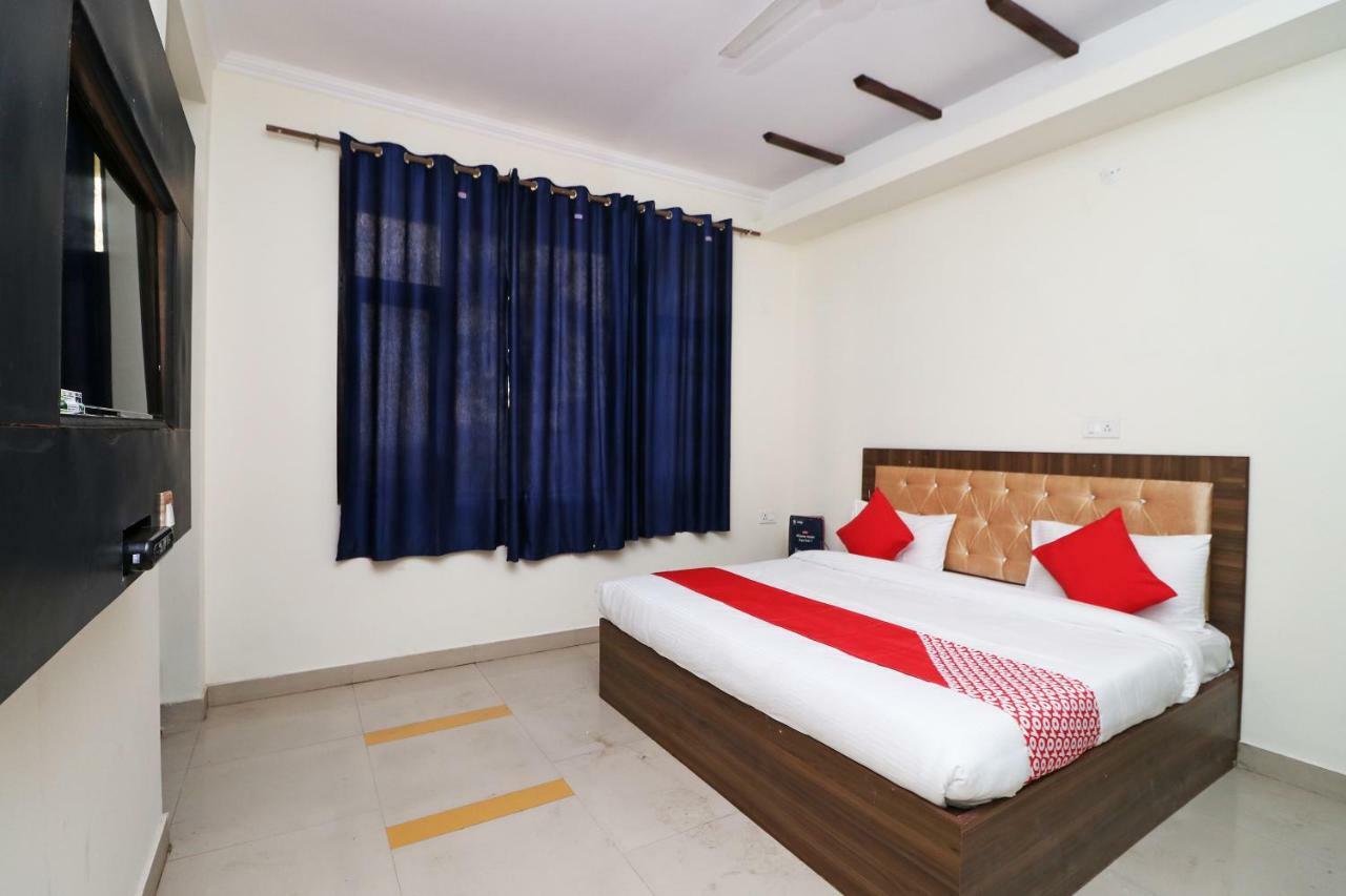 Oyo Flagship 28755 Hotel 9 Palm Rajpur Exterior photo